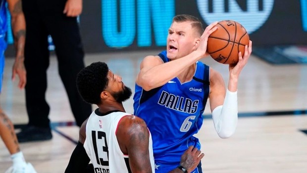  东契奇超神发挥独行侠大胜森林狼