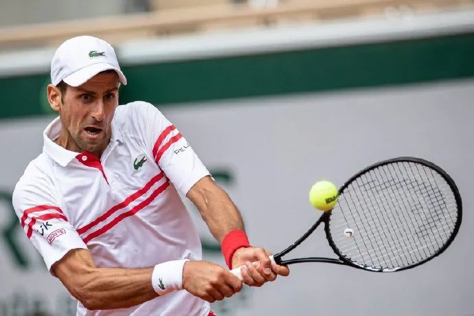  贾巴尔网前灵动，迈阿密公开赛挑落世界前三