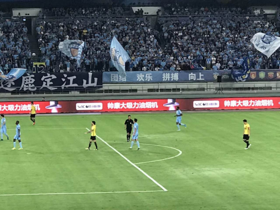  篮球跨界合作频现，品牌联名引领潮流